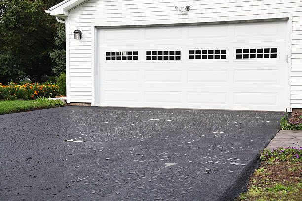 Best Demolition Debris Removal  in Shinnecock Hills, NY